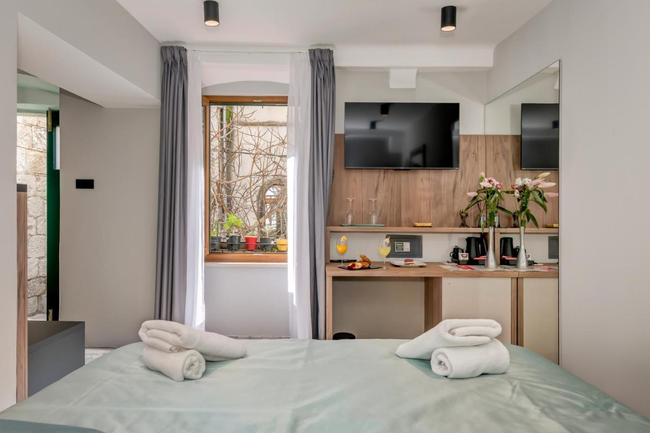 Makarun Heritage Rooms Сплит Екстериор снимка